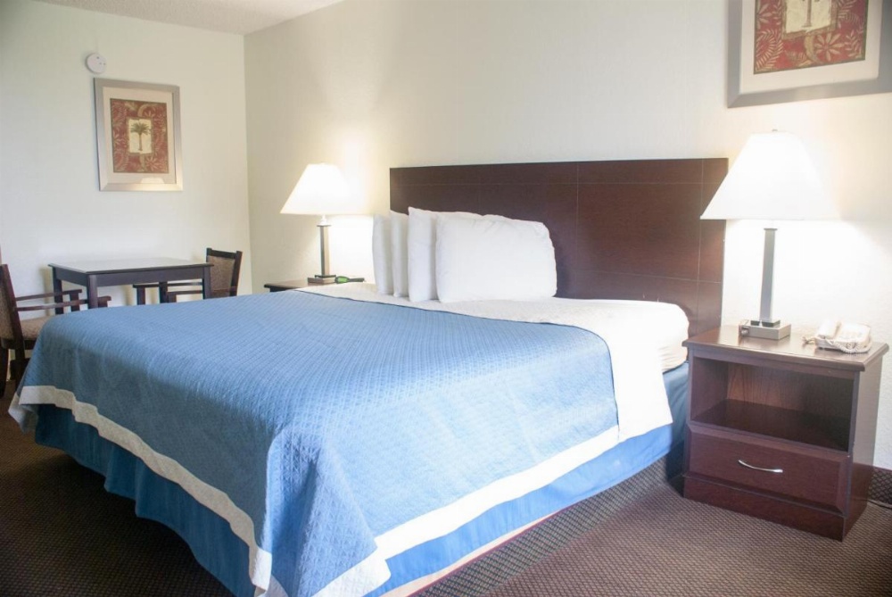 Days Inn by Wyndham Kissimmee FL Image 29